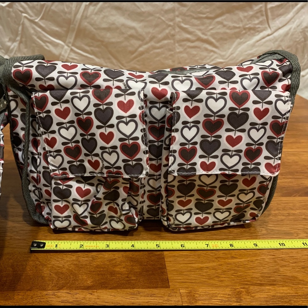 LeSportsac crossbody bag and makeup pouch - Picture 2 of 5